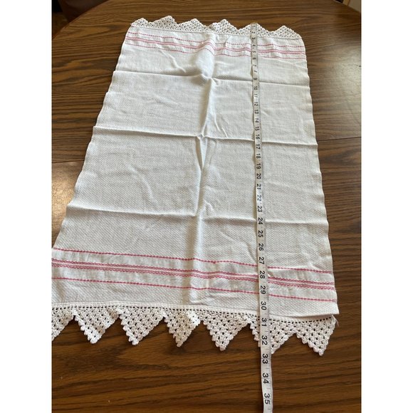 Tea towels and embroidered pieces vintage cottage core - Picture 2 of 15